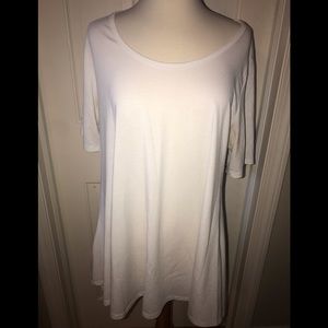 LuLaRoe Perfect T. Color: White size XL